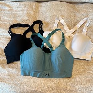 Underarmour sports bra SET of 3